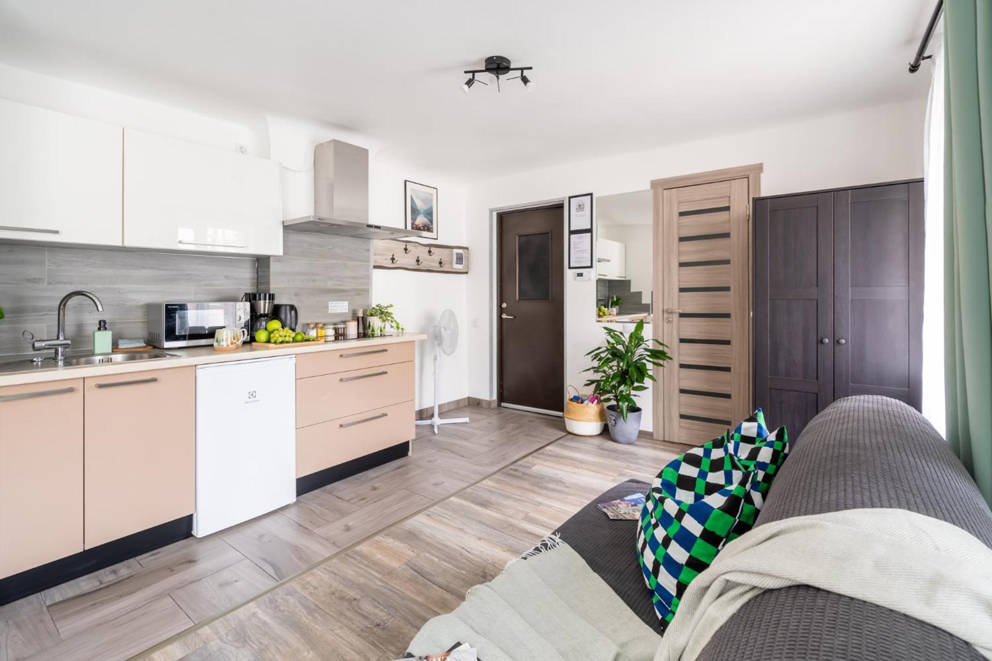 Green Garden & Private Parking Apartments With Playground Riga Luaran gambar