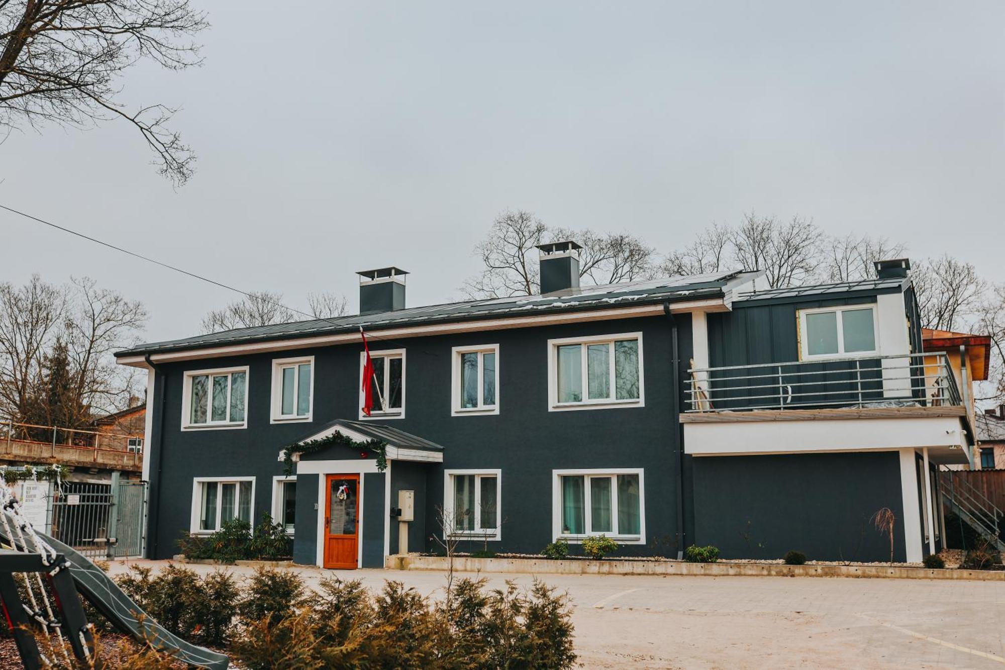 Green Garden & Private Parking Apartments With Playground Riga Luaran gambar