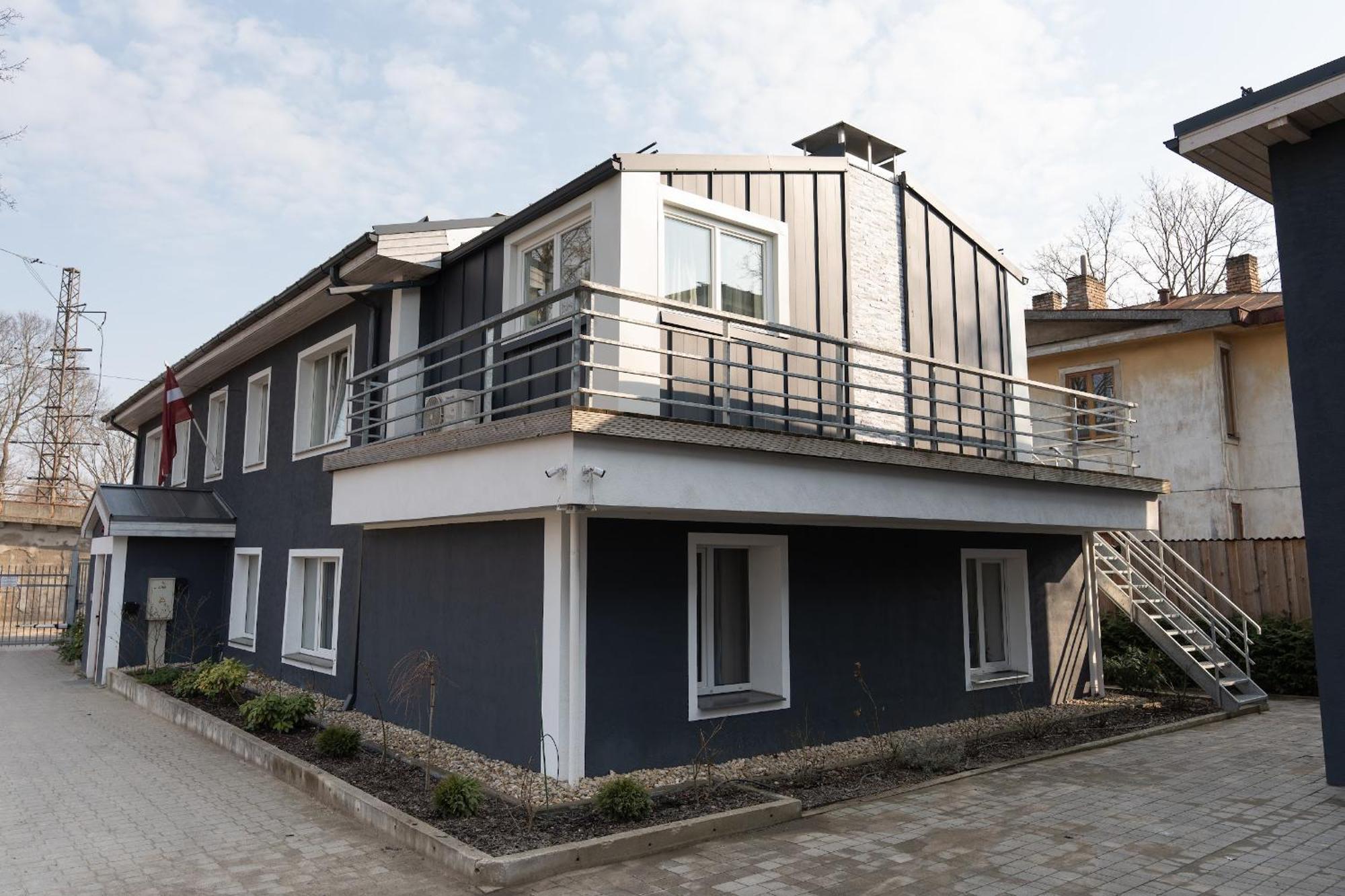 Green Garden & Private Parking Apartments With Playground Riga Luaran gambar
